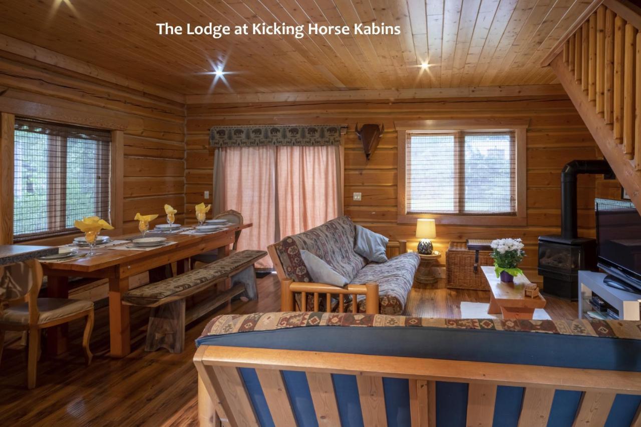 Kicking Horse Kabins Golden Buitenkant foto