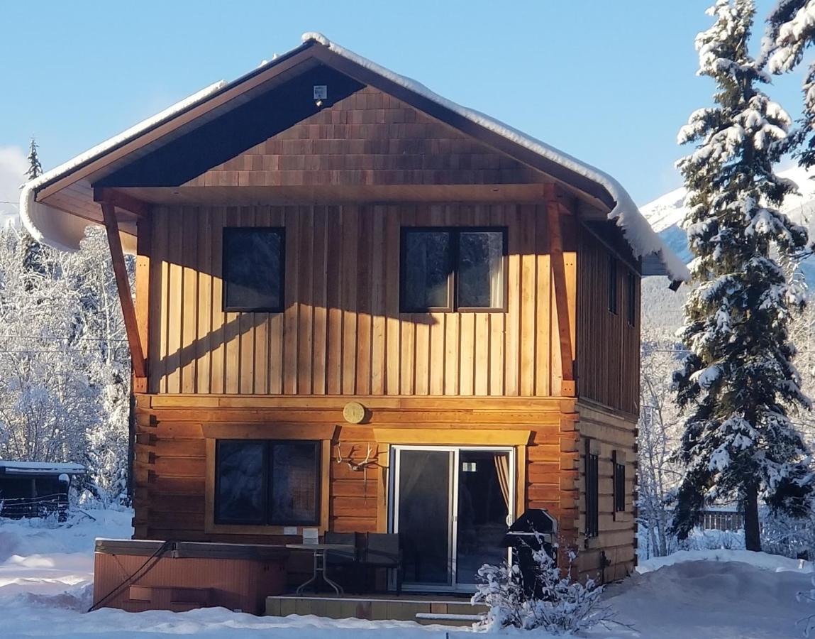 Kicking Horse Kabins Golden Buitenkant foto