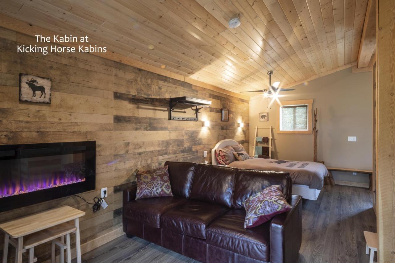 Kicking Horse Kabins Golden Buitenkant foto