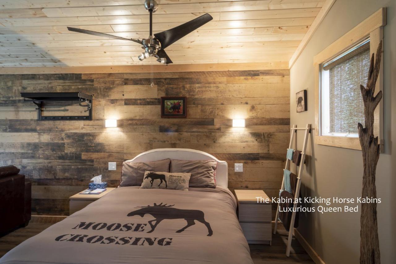 Kicking Horse Kabins Golden Buitenkant foto